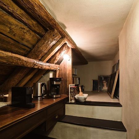 Nil Sine Deo Apartment Genoa Bagian luar foto